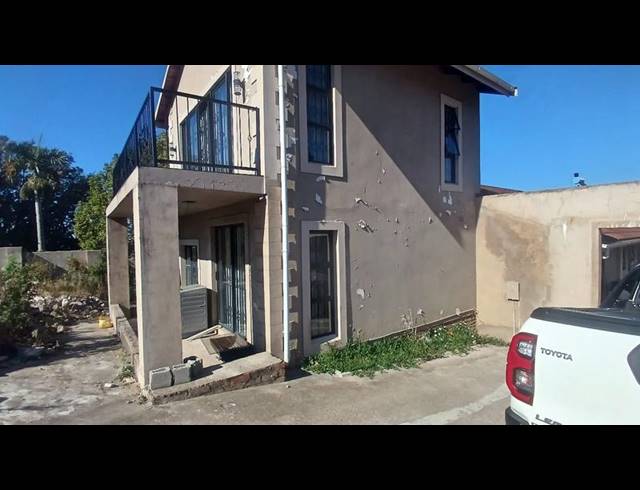 5 BEDROOM HOUSE FOR SALE IN ESCOMBE